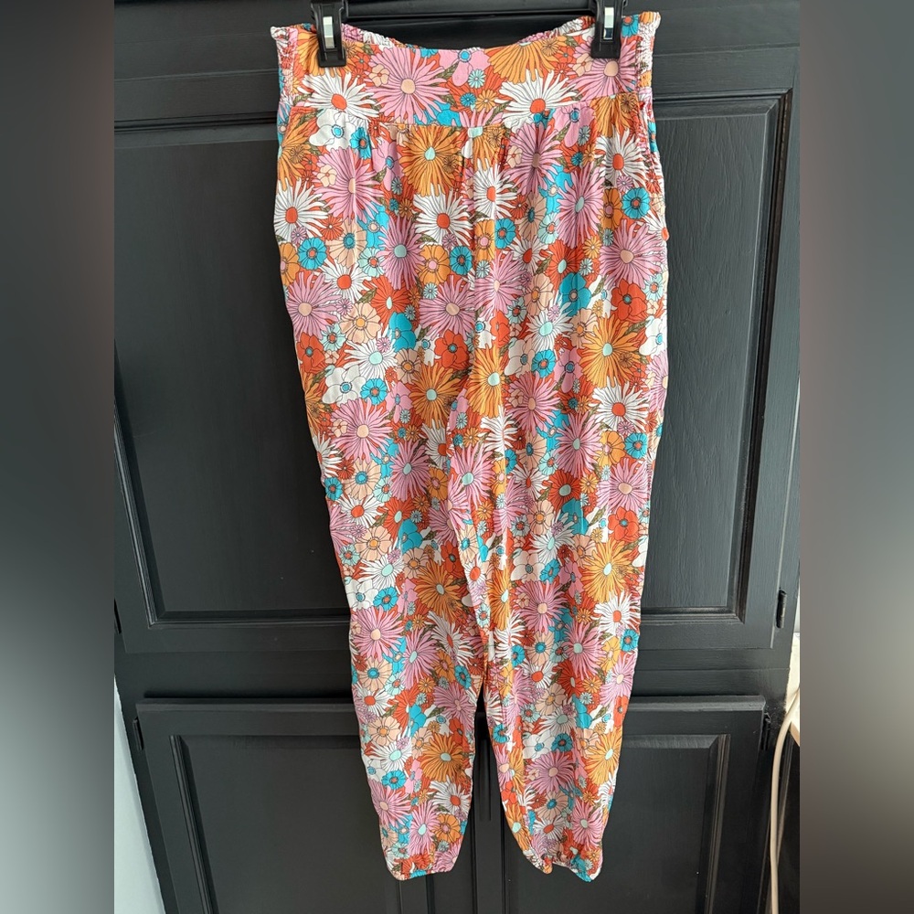 SO High Rise Jogger with Floral Design